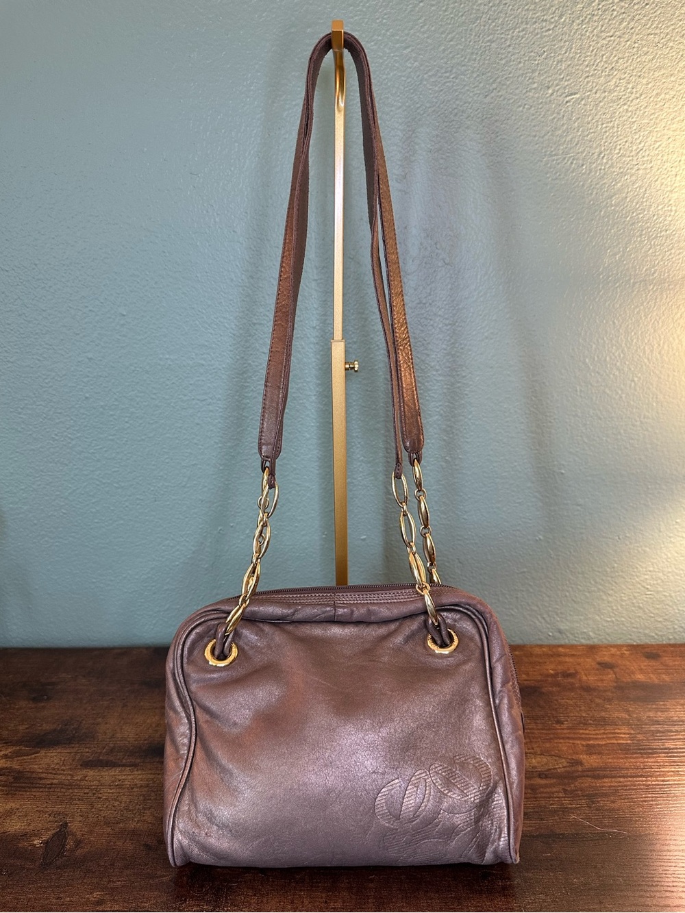Vintage Loewe Metallic Bronze Gold Leather Shoulder Bag | Y2K | Made in Spain - Picture 2 of 13